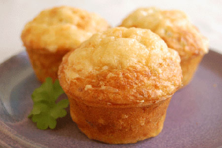 Schinken-Lauch-Muffins - Backrezept Muffin mit Käse überbacken